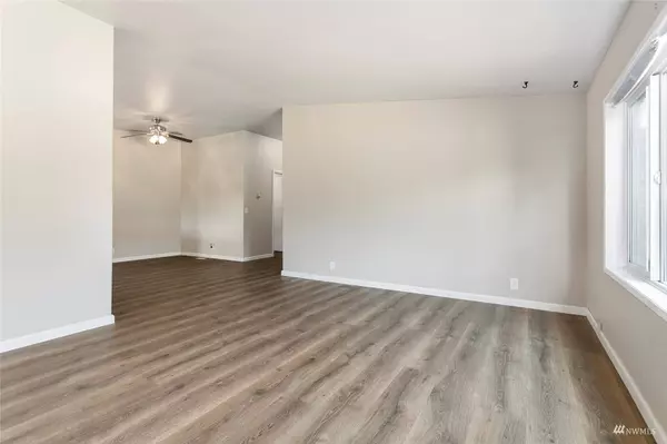 3181 Arnie RD, Custer, WA 98240