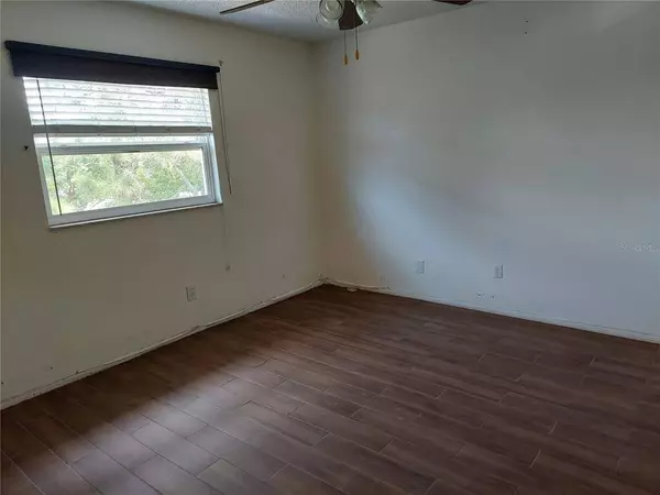 4000 3RD ST N #307, St Petersburg, FL 33703