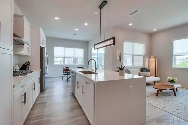 2071 Bravo Loop #2, Chula Vista, CA 91915