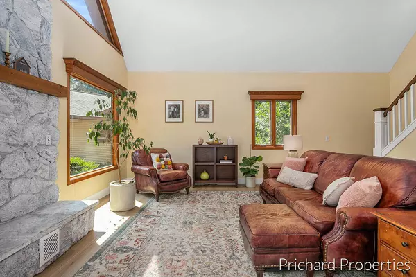 2233 Knickerbocker SW Street, Wyoming, MI 49519