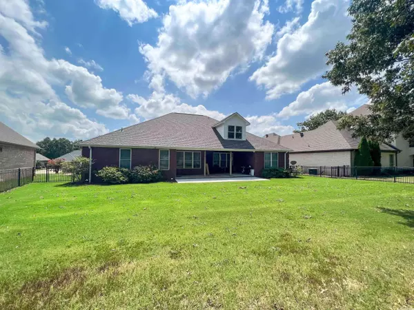 4524 Lochmoor Circle, Jonesboro, AR 72405