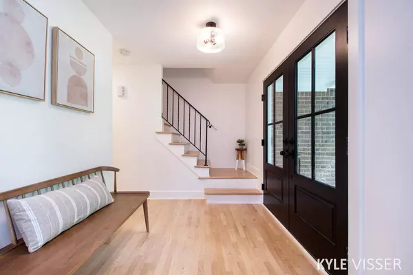 1505 Hillsboro SE Avenue, Grand Rapids, MI 49546