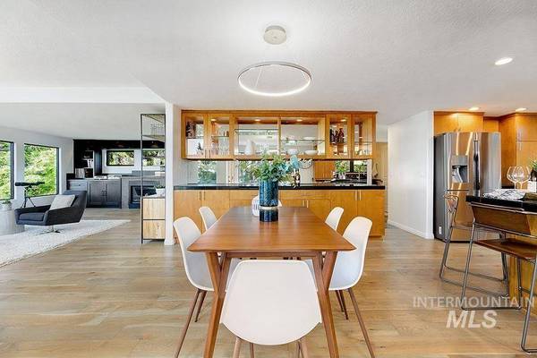 145 W Horizon Dr, Boise, ID 83702