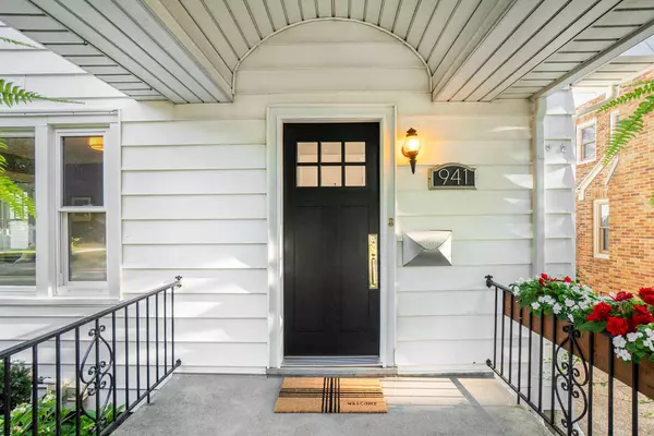 941 Franklin Street, Grand Haven, MI 49417