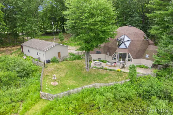 3974 Ginger Drive, Gowen, MI 49326