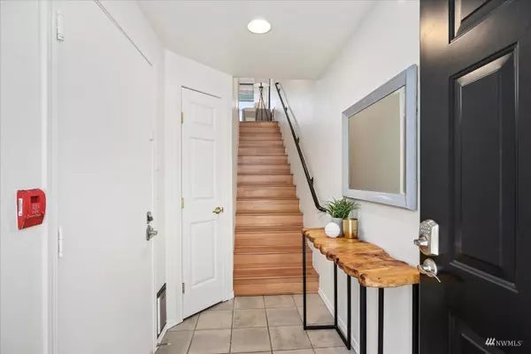 16125 Juanita Woodinville WAY NE #1303, Bothell, WA 98011