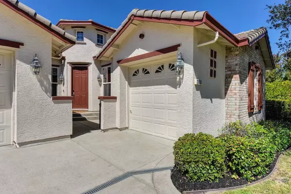 2000 Petruchio WAY, Roseville, CA 95661