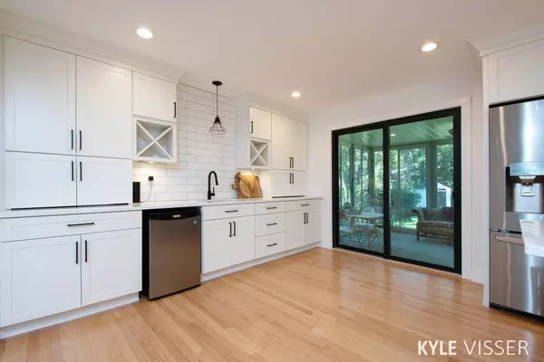 1505 Hillsboro SE Avenue, Grand Rapids, MI 49546