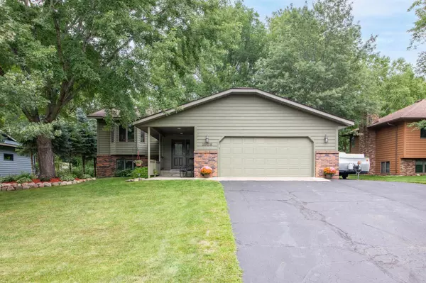 1958 W Highview DR, Sauk Rapids, MN 56379