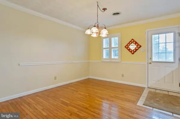 206 E 13TH AVE #C, Ranson, WV 25438