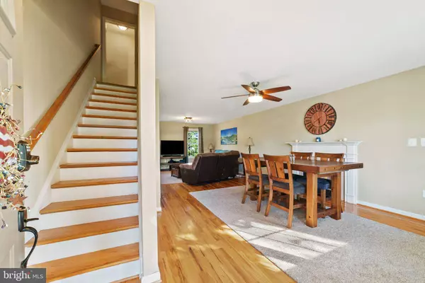 254 FORD CIR, Inwood, WV 25428