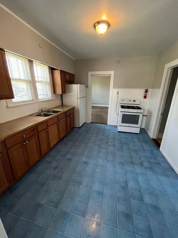 12855 Division Street, Blue Island, IL 60406