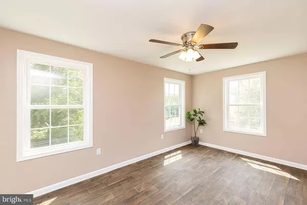 616 JENKINS LN, Strasburg, VA 22657