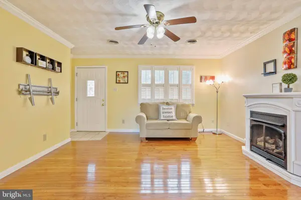 206 E 13TH AVE #C, Ranson, WV 25438