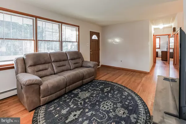 420 WILBUR AVE, Hammonton, NJ 08037