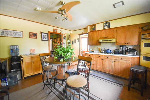 201 W 5th ST S, Mount Olive, IL 62069