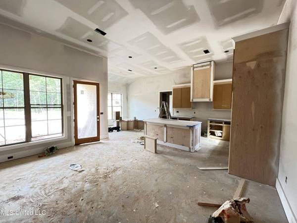 1614 Old Lake Road, Brandon, MS 39042