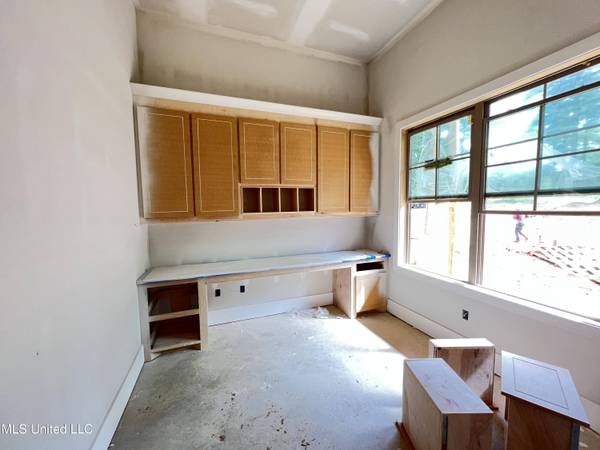 1614 Old Lake Road, Brandon, MS 39042