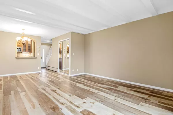 380 Ramsey St #11B, St Paul, MN 55102