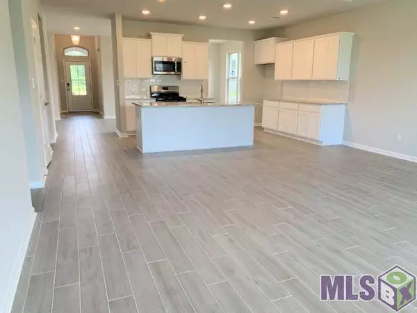 58830 ISLAND DR, Plaquemine, LA 70764