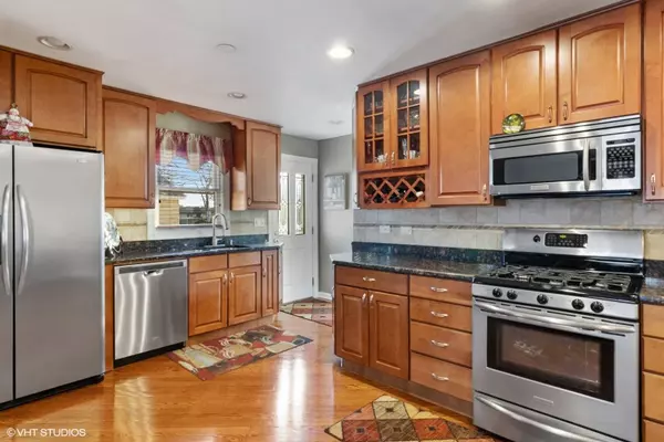 4517 N Redwood DR, Norridge, IL 60706