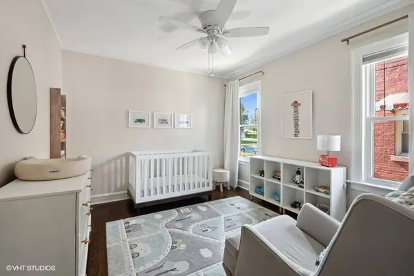 9813 S Hoyne Avenue, Chicago, IL 60643