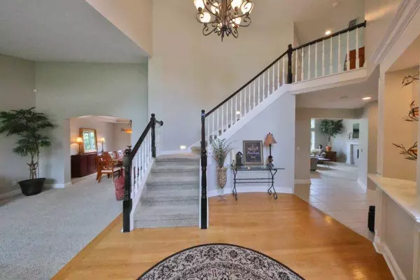 10091 Sugarleaf Pl, Fishers, IN 46060