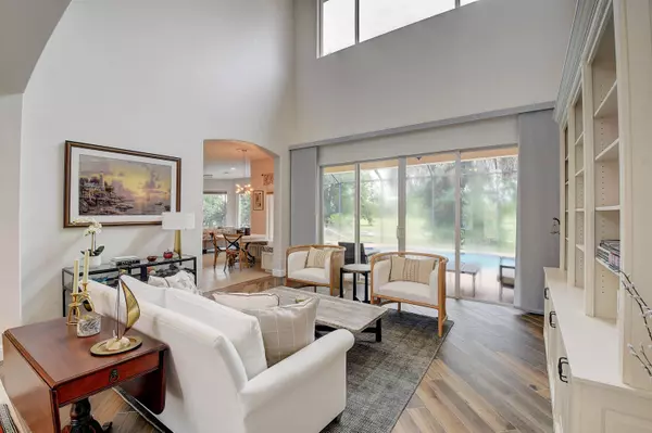 1821 Waldorf DR, Royal Palm Beach, FL 33411