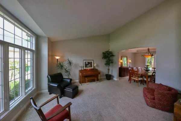 10091 Sugarleaf Pl, Fishers, IN 46060