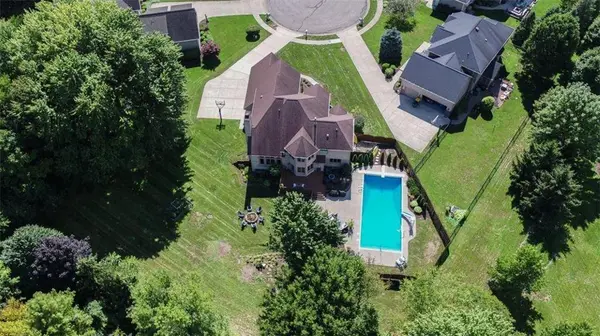 10091 Sugarleaf Pl, Fishers, IN 46060