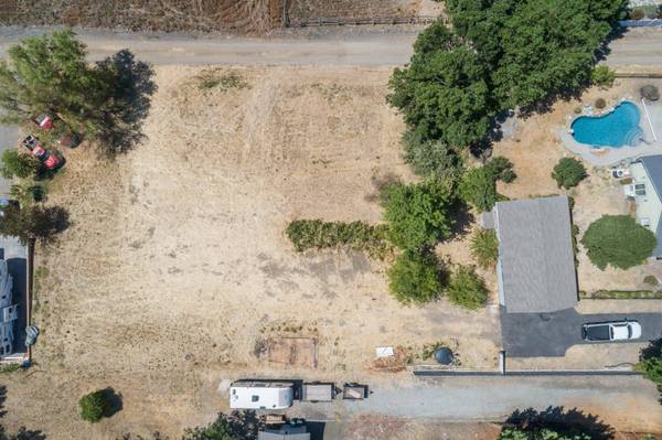 1804 Coker Butte RD, Medford, OR 97504