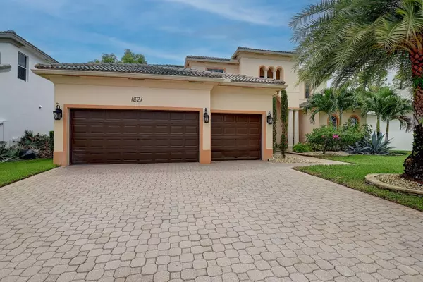 1821 Waldorf DR, Royal Palm Beach, FL 33411