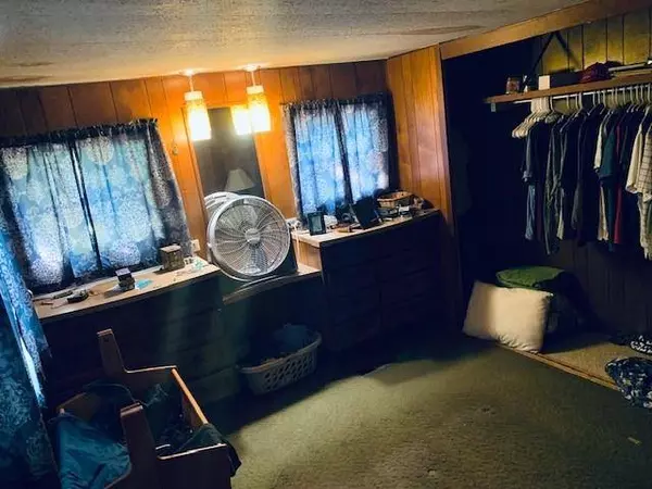 609 W Capaldo RD, Frontenac, KS 66763