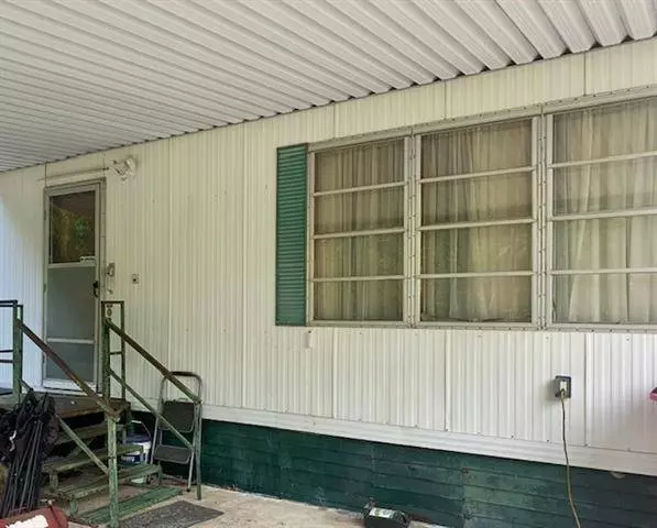 609 W Capaldo RD, Frontenac, KS 66763