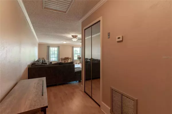 100 E OAK TERRACE DR #A4, Leesburg, FL 34748