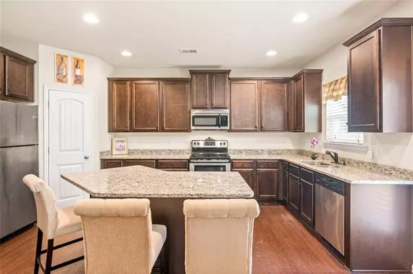 155 RENFORD RD, Ball Ground, GA 30107