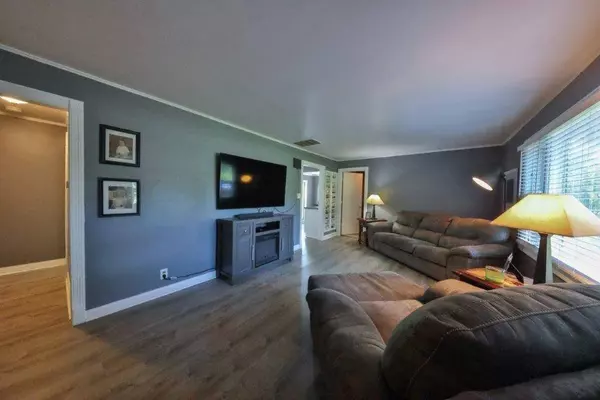 7432 W 300 N, Greenfield, IN 46140