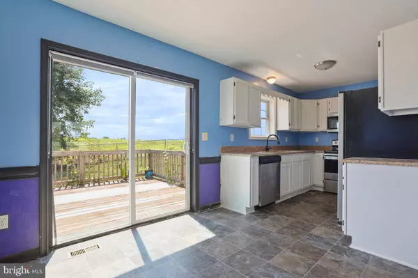 77 ROBELEI DR, Ranson, WV 25438