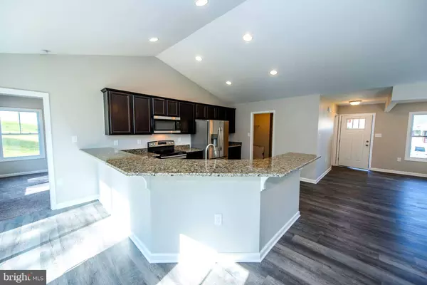 352 POCHARDS CT, Martinsburg, WV 25403