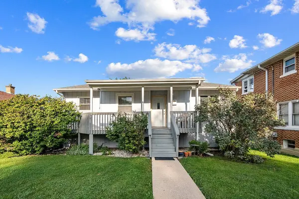 1912 N Hickory ST, Crest Hill, IL 60403