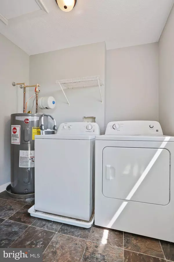 77 ROBELEI DR, Ranson, WV 25438