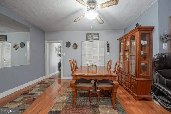 4531 DEVEREAUX ST, Philadelphia, PA 19135