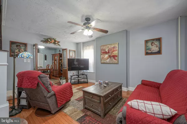 4531 DEVEREAUX ST, Philadelphia, PA 19135