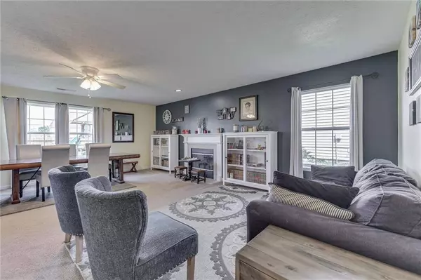 628 Hollow Pear DR, Indianapolis, IN 46217