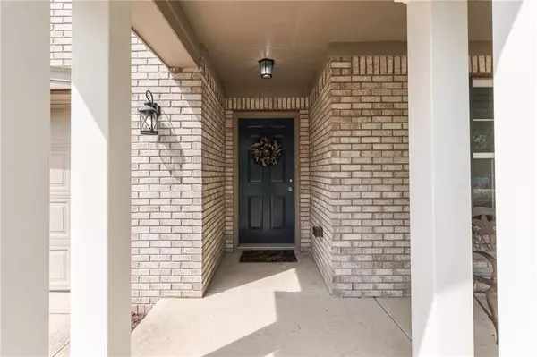 628 Hollow Pear DR, Indianapolis, IN 46217