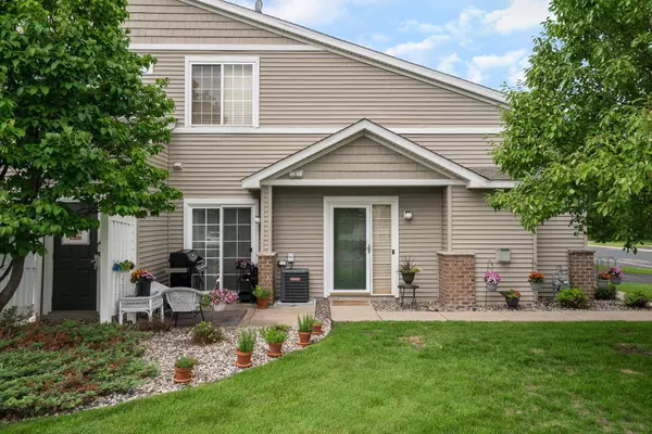 5035 Garland LN N #5035E, Plymouth, MN 55446