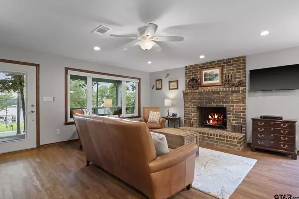 402 County Road 2430, Pittsburg, TX 75686