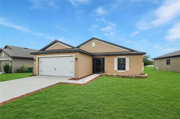 2323 BEXLEY DR, Tavares, FL 32778