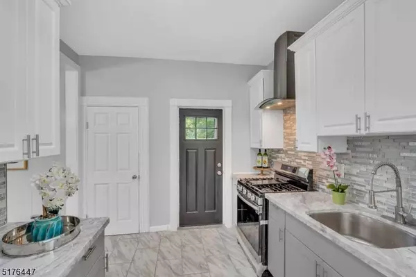 258 William St, East Orange City, NJ 07017