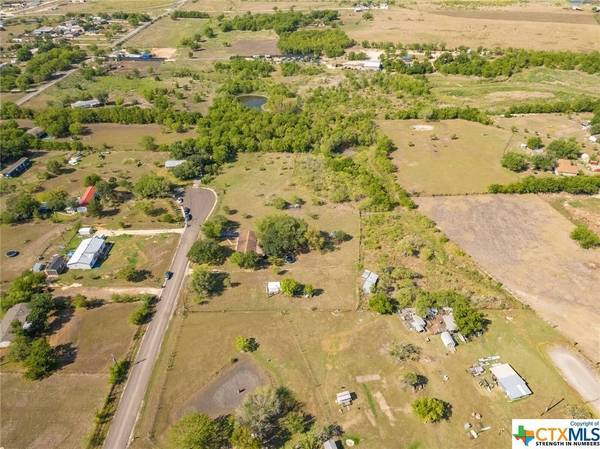 100 Stephanies TRL, Kyle, TX 78640